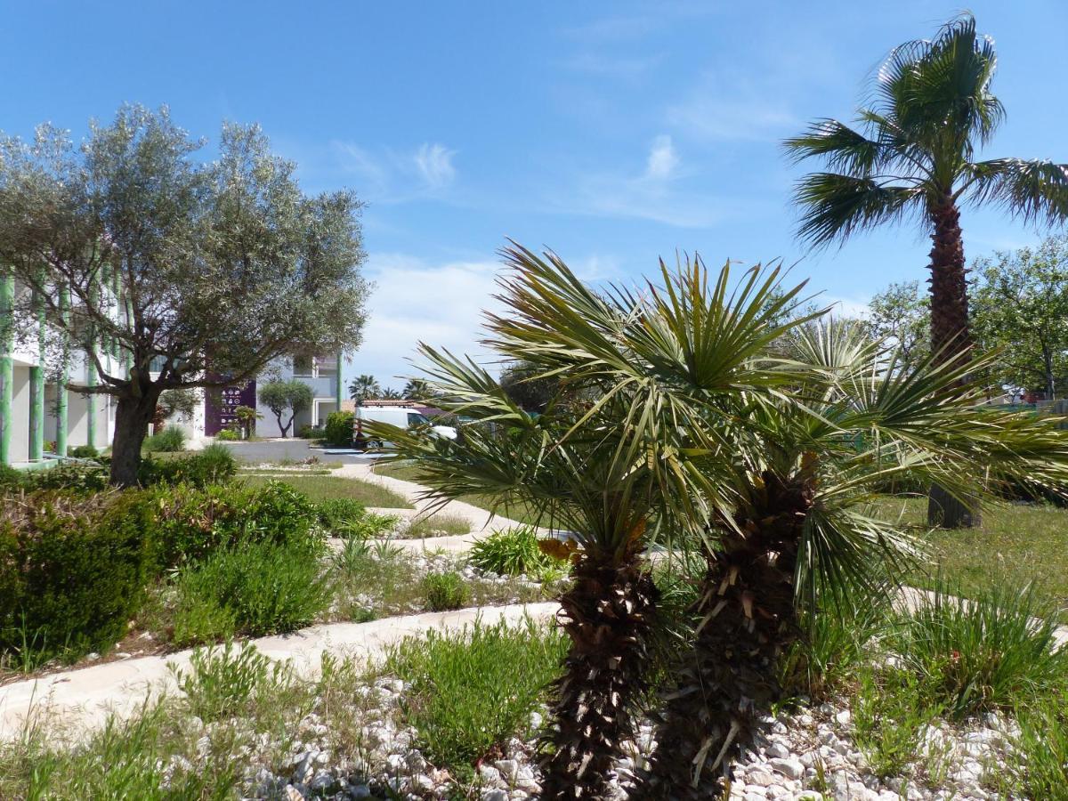 Le Jardin De Babylone "Reserve Aux Couples Uniquement" Agde Exterior photo