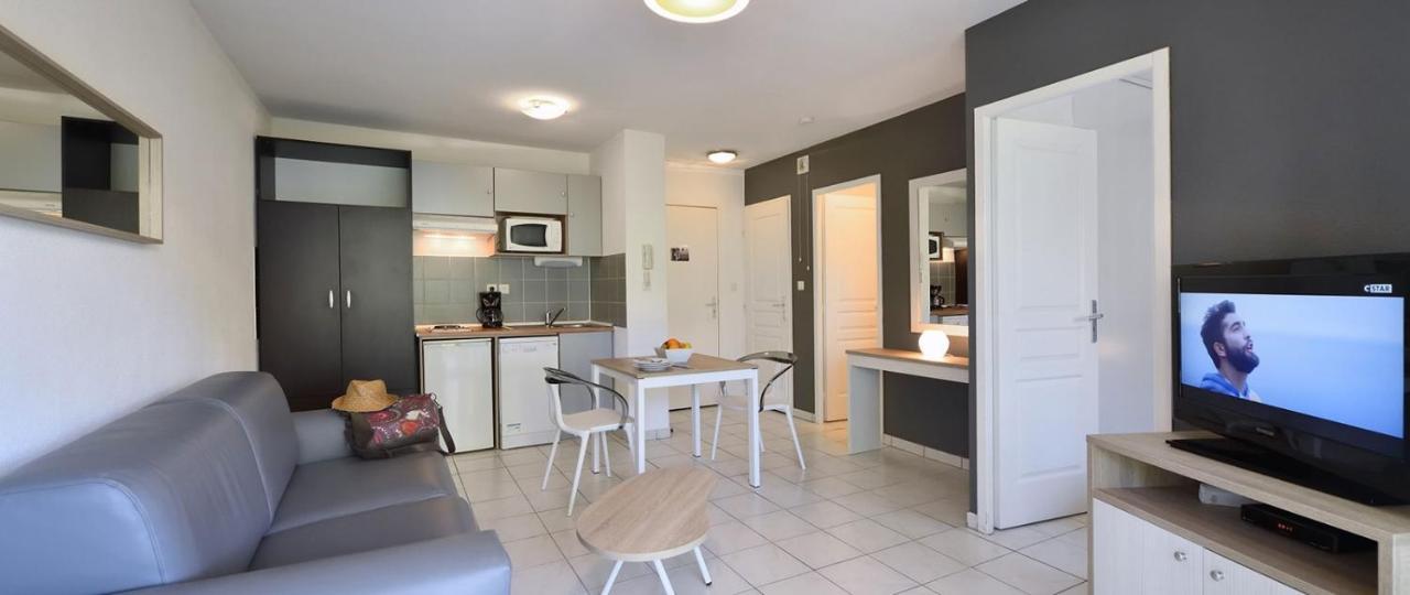 Le Jardin De Babylone "Reserve Aux Couples Uniquement" Agde Exterior photo